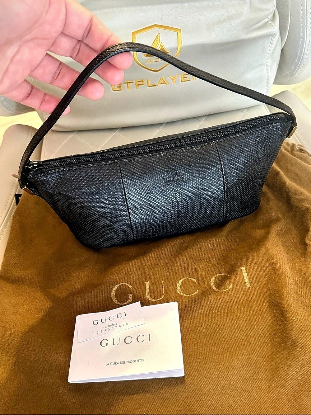 Gucci Black Leather-Effect Shoulder Bag Like New